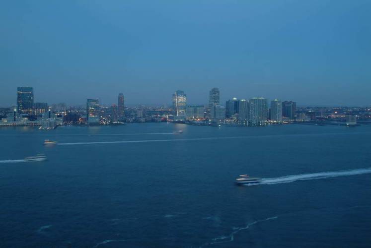NYC_2006-12-04 06-43-56
